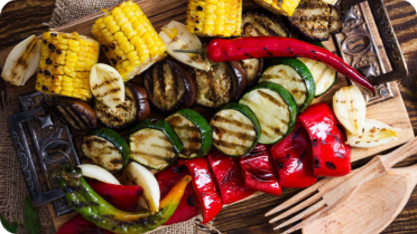 Vegetarische Grillideen auf einem Grillrost
